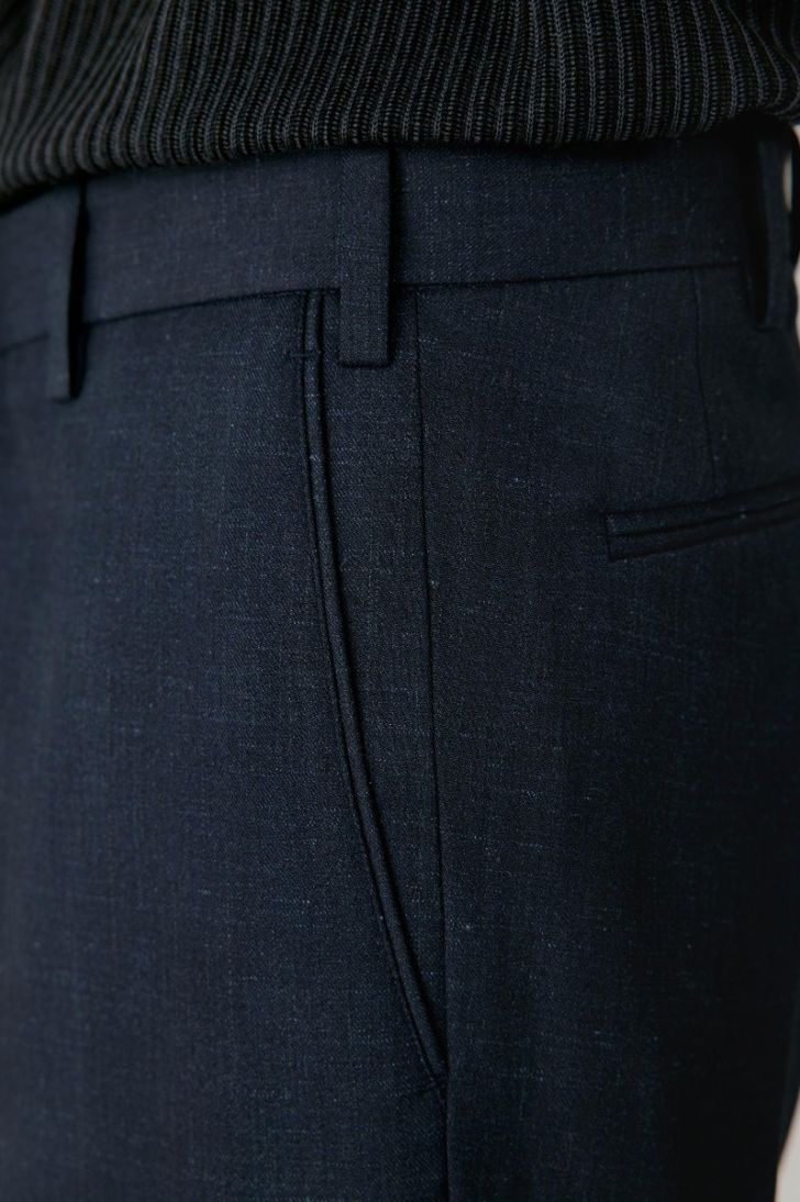 Pantalon droit en laine & soie