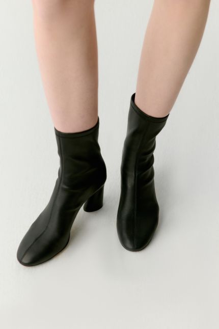 Bottines en cuir stretch